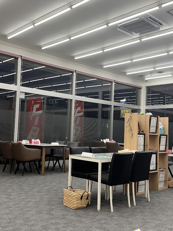 SUV専門店 ファイントラスト 小牧店 車買取 - 画像3