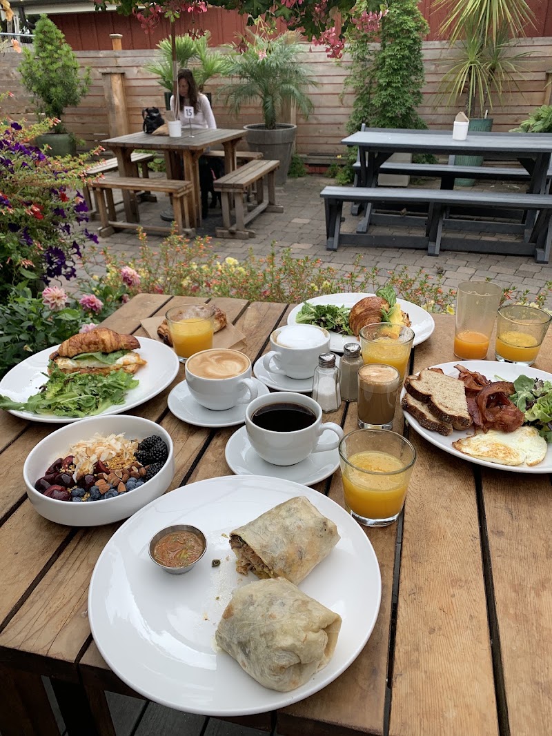 Flower House Cafe photo 2