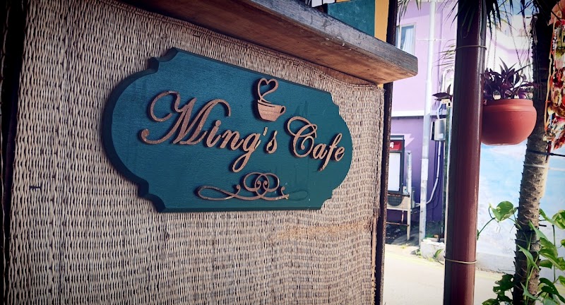 Ming's Cafe
