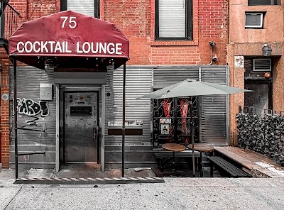 Holiday Cocktail Lounge photo 4