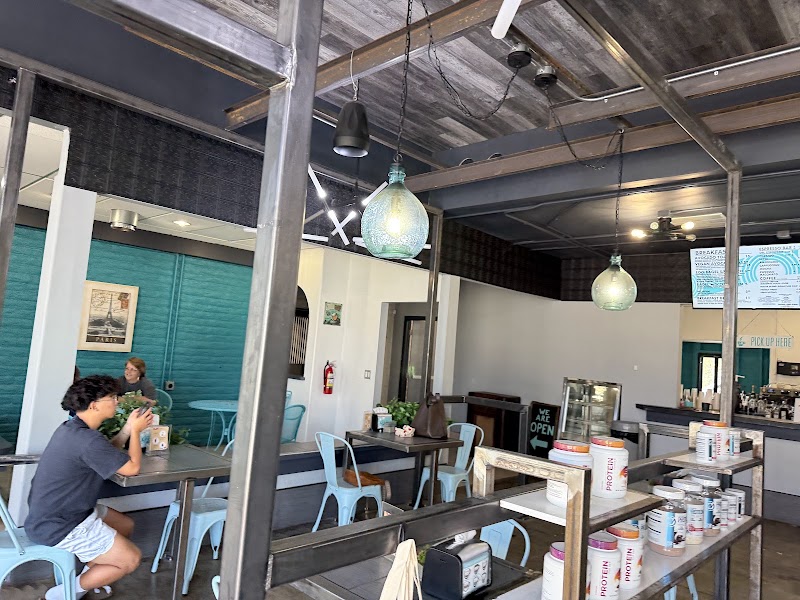 Liquid Coffee Shop and Bistro photo 4