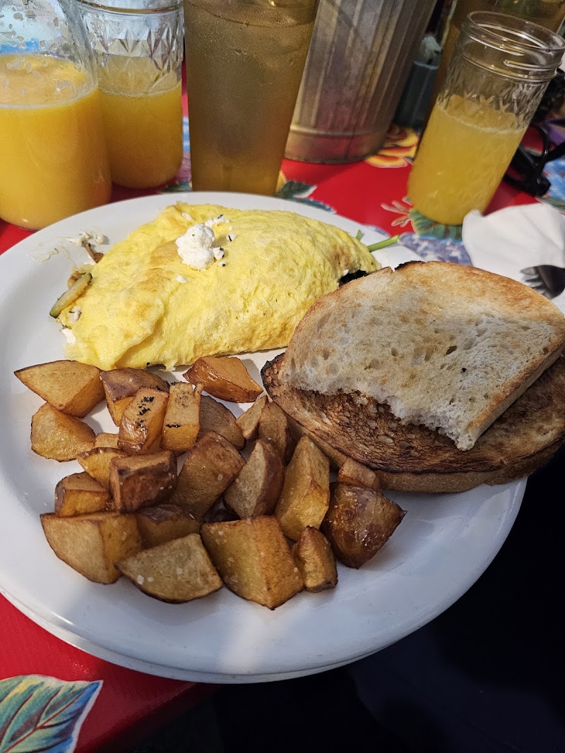 The Garnet Cafe photo 4