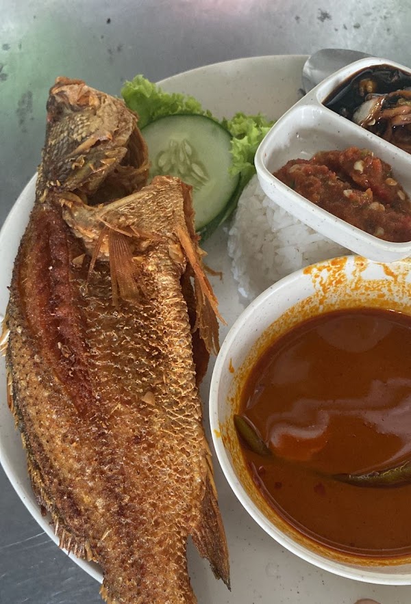 Lyn Kitchen (Warung Roti Canai Unit Nelayan Batu - Photo 1