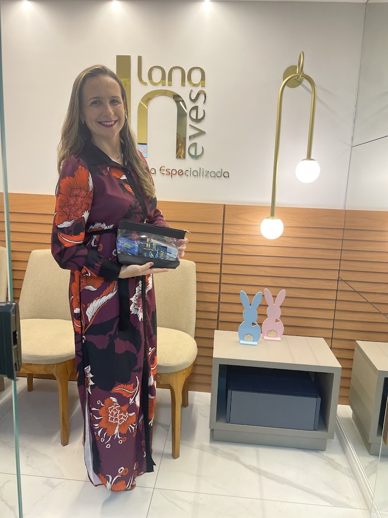 Dra Ilana Neves- Dentista Salvador- Implantes Dentários Salvador - foto 3