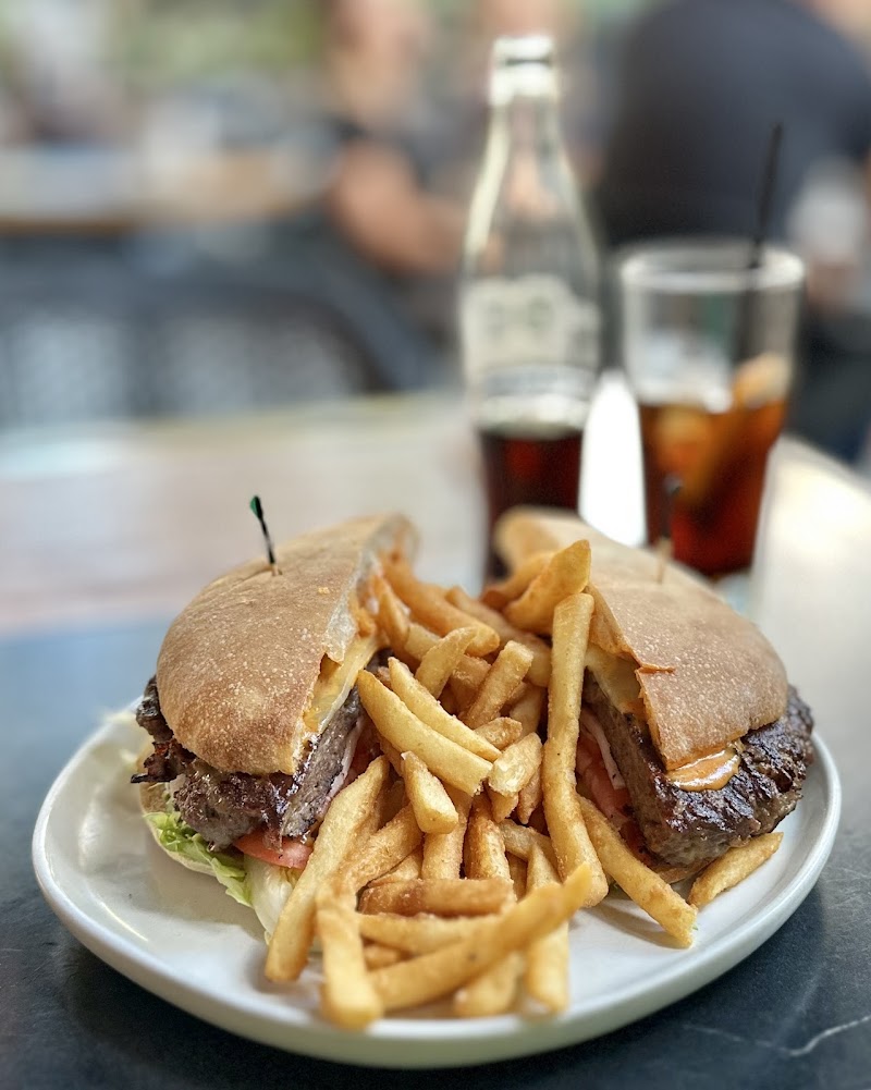 Stefan Grill photo 4