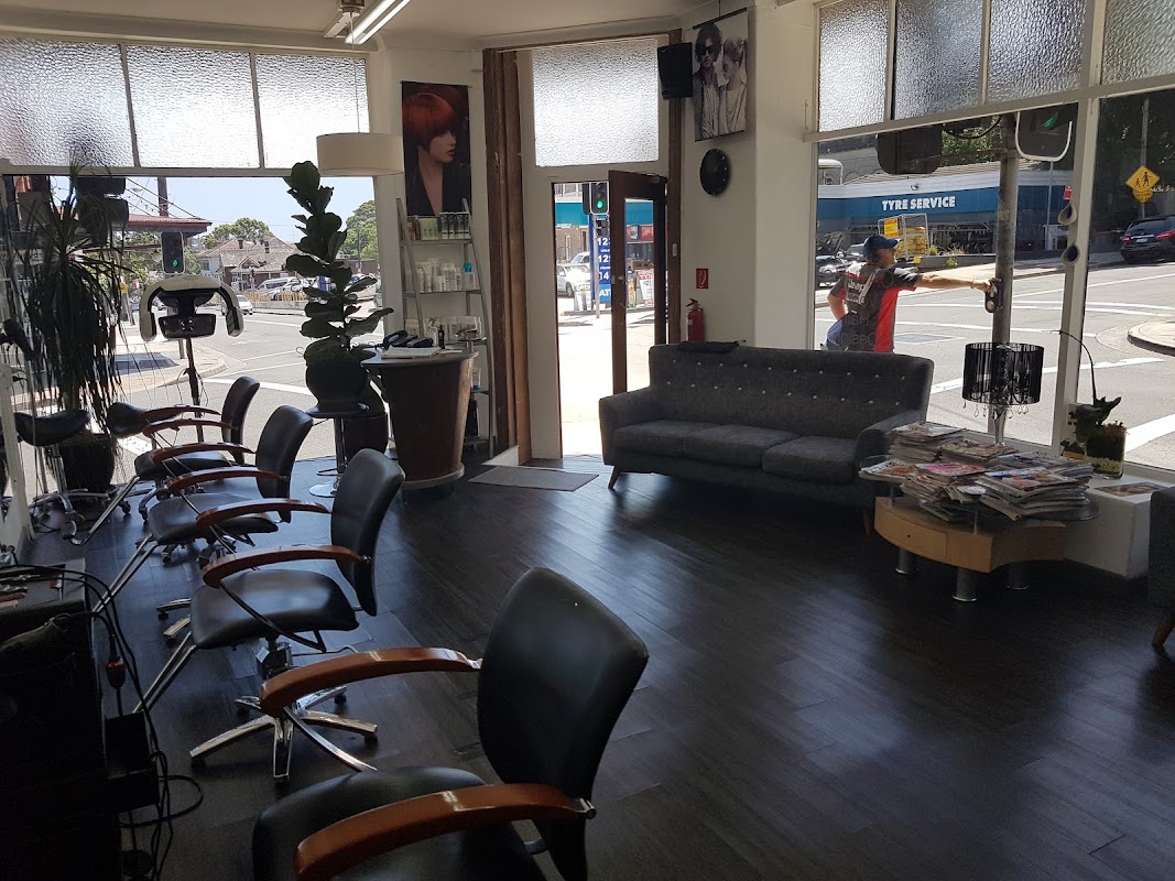 Cathy's Vogue Hair Design photo 1