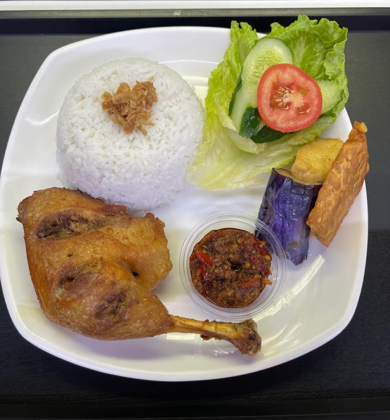 warung ponorogo indonesia halal restaurant photo 3