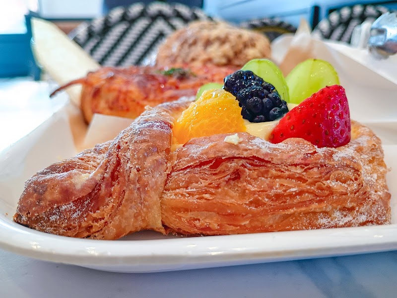 Paris Baguette photo 2