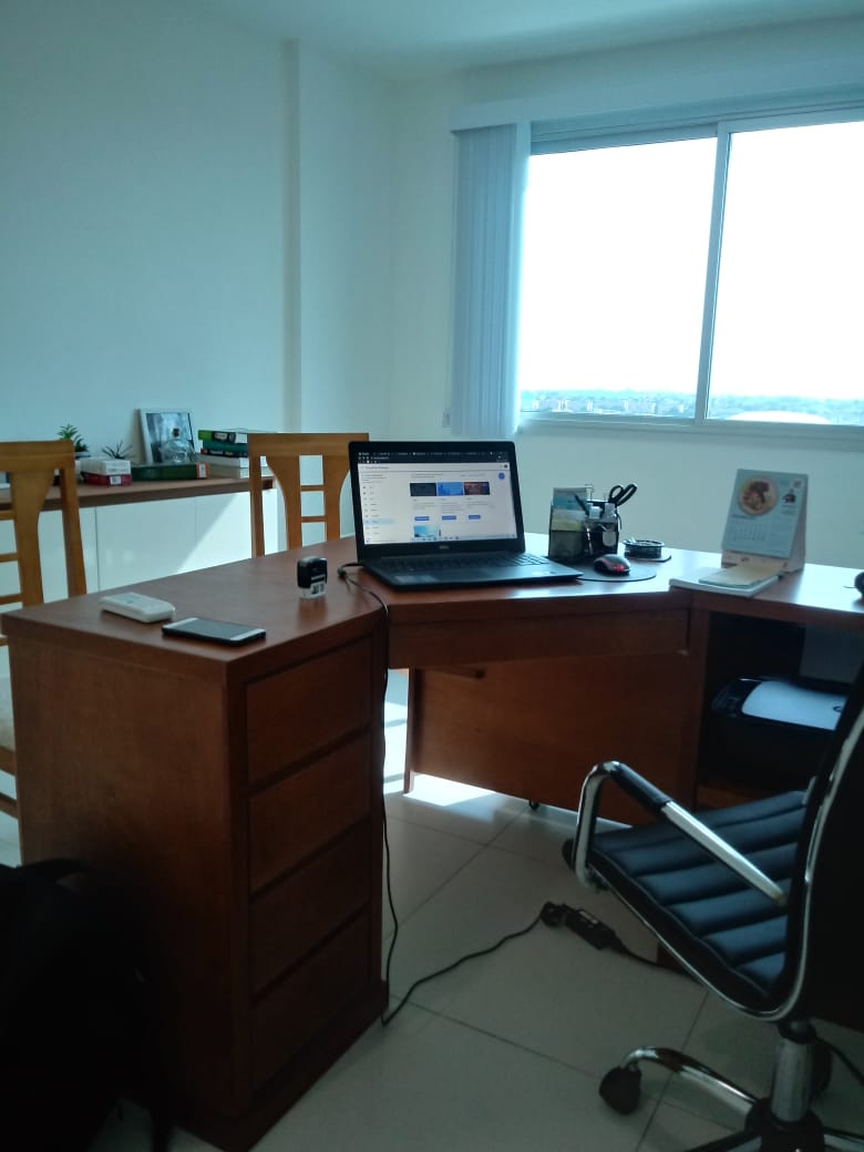 Foto de Dr. Omar Amazonas, psiquiatra
