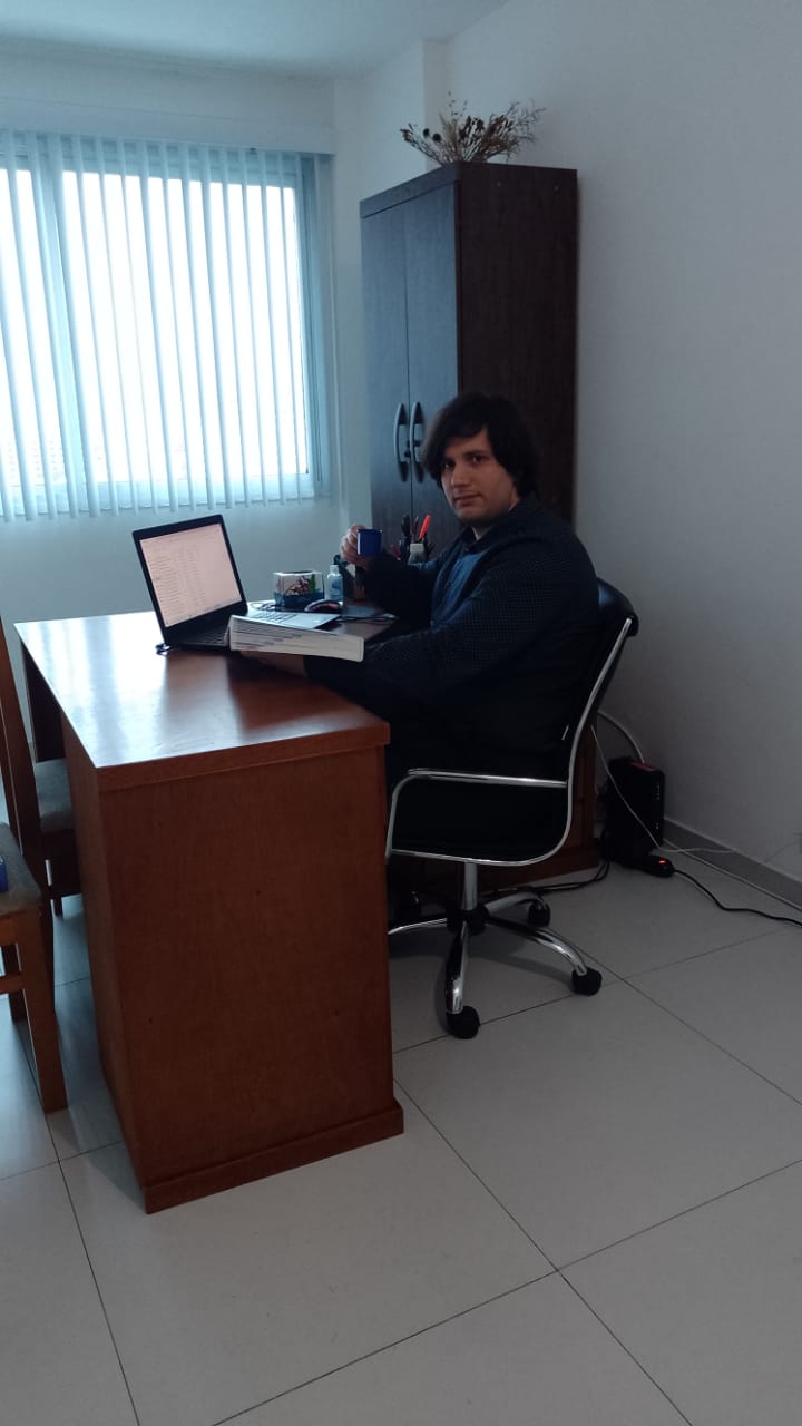 Foto de Dr. Omar Amazonas, psiquiatra