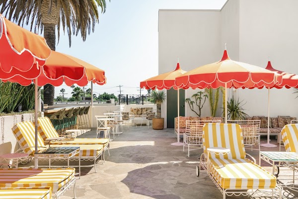 Silver Lake Pool & Inn