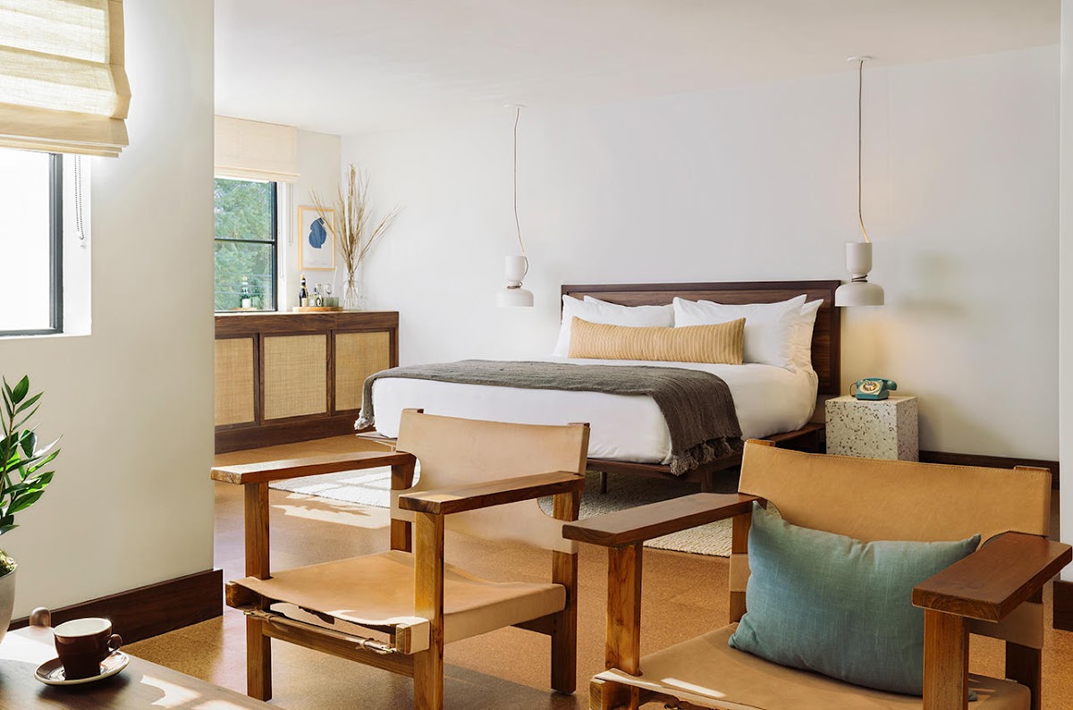 Silver Lake Pool and Inn, dog-friendly hotel