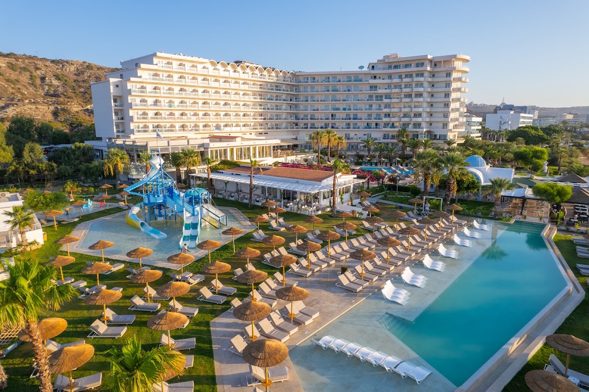 Pegasos Deluxe Beach Hotel, dog-friendly hotel in Rhodes