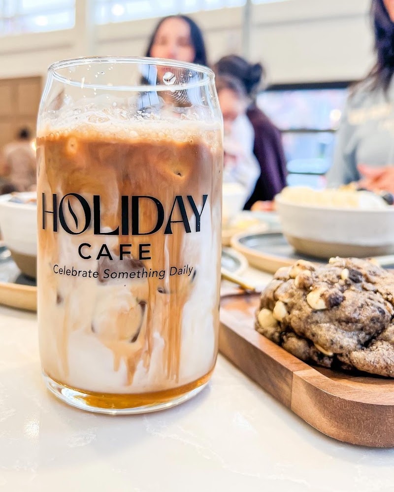 Holiday Cafe photo 3