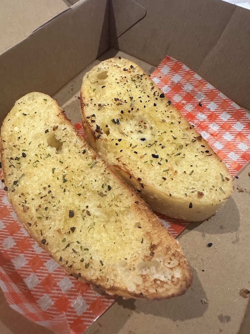 Etna Pizza shop Darwin photo 4