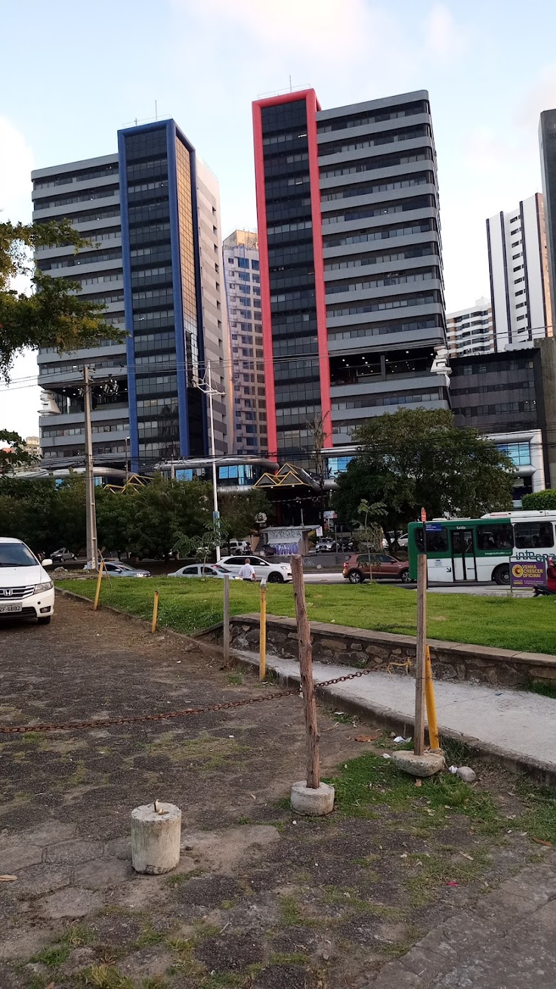 Complexo Odonto-Médico Itaigara - foto 2