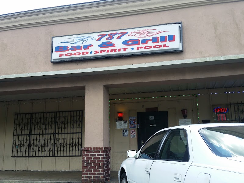 787 Bar & Grill photo 5