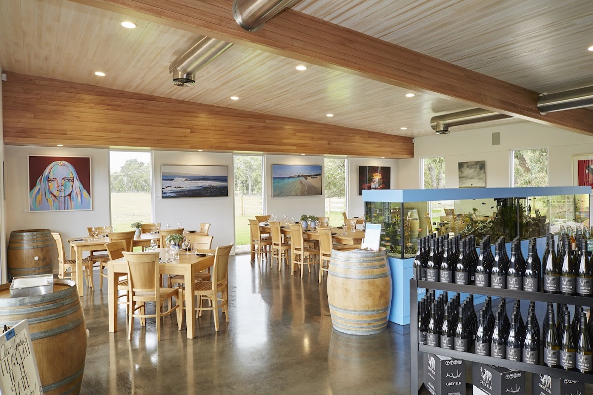 Fishbone Wines