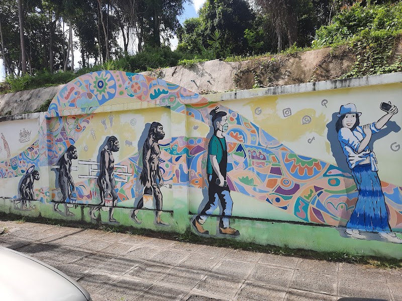 Krabi Street Art : The wall of Kaew Korawaram Temple
