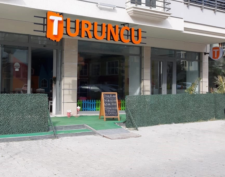 Turuncu Cafe & Organizasyon mekanı