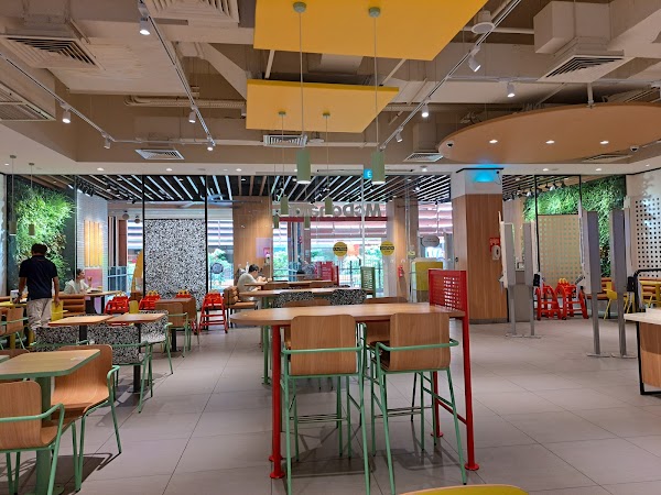 McDonald's Northshore Plaza I - Photo 1