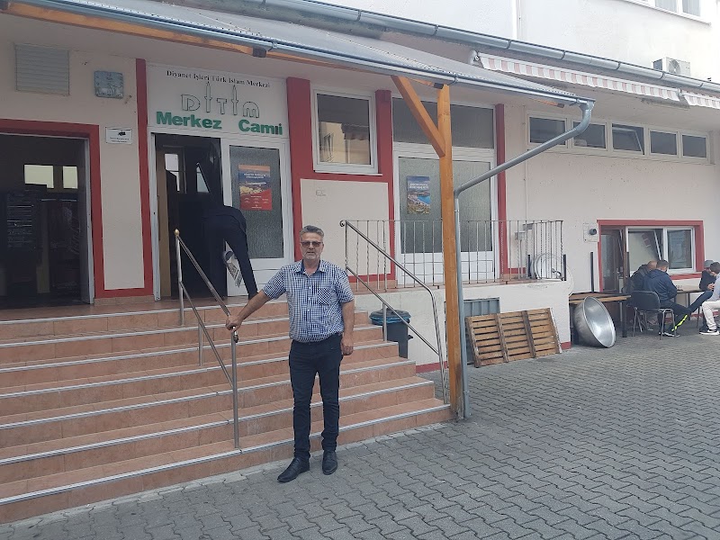 DİTİM Merkez Camii Münih photo 2