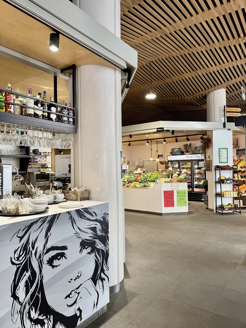 Mercado Ponte Canedo photo 1