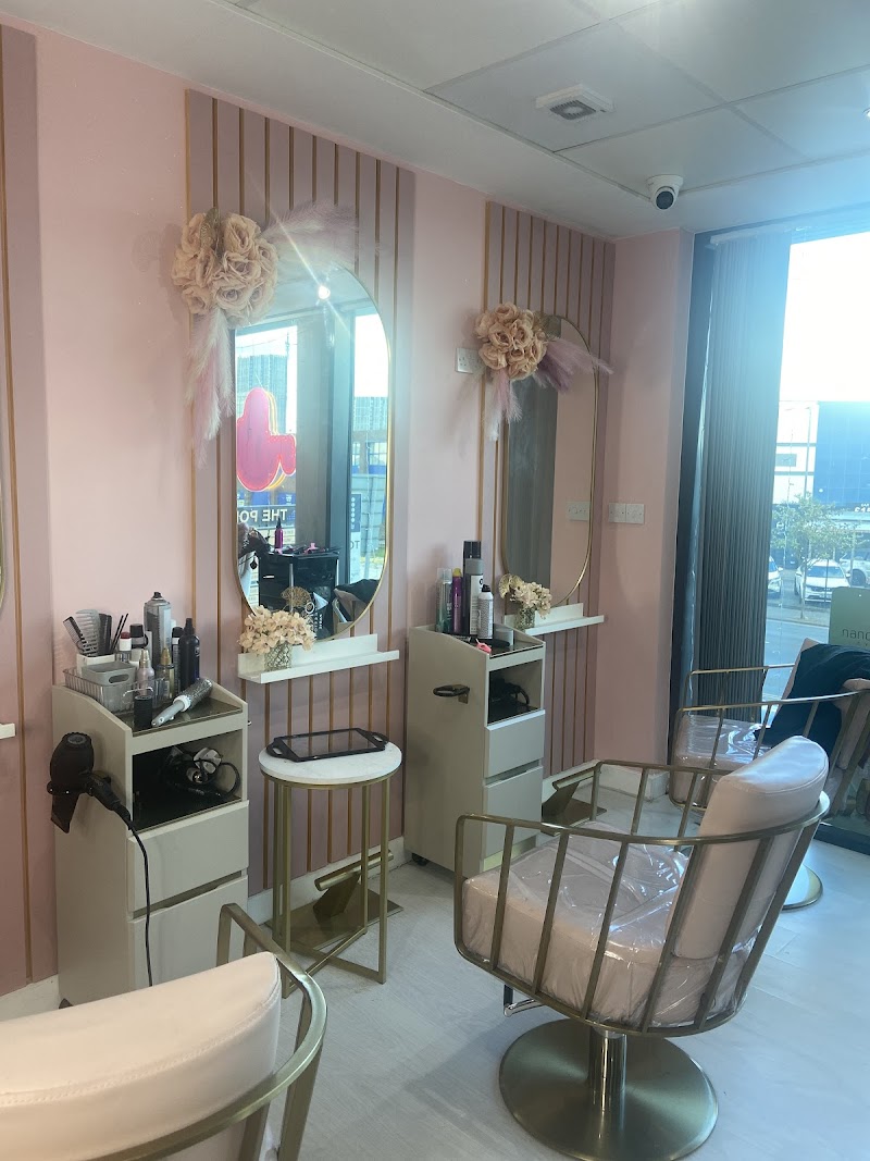 GlamAura Hair & Beauty Salon