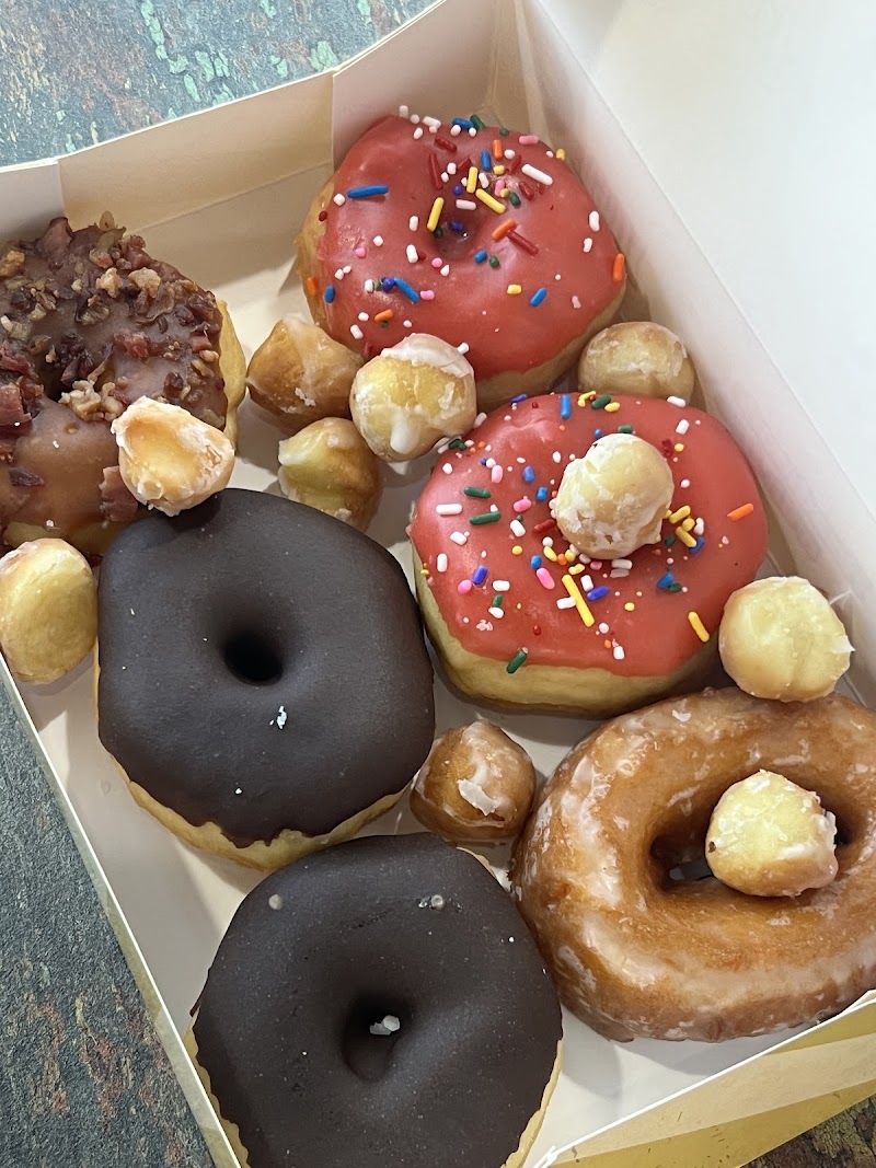 Maynard's Donuts & Coffee photo 3