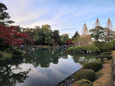 Kenrokuen Garden - 3