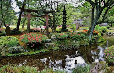 Kenrokuen Garden - 4