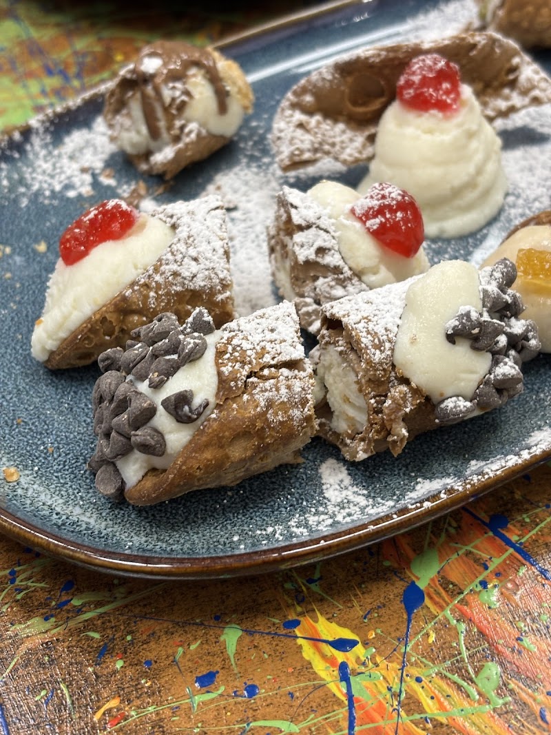 Nica Nica - Cannoli & More