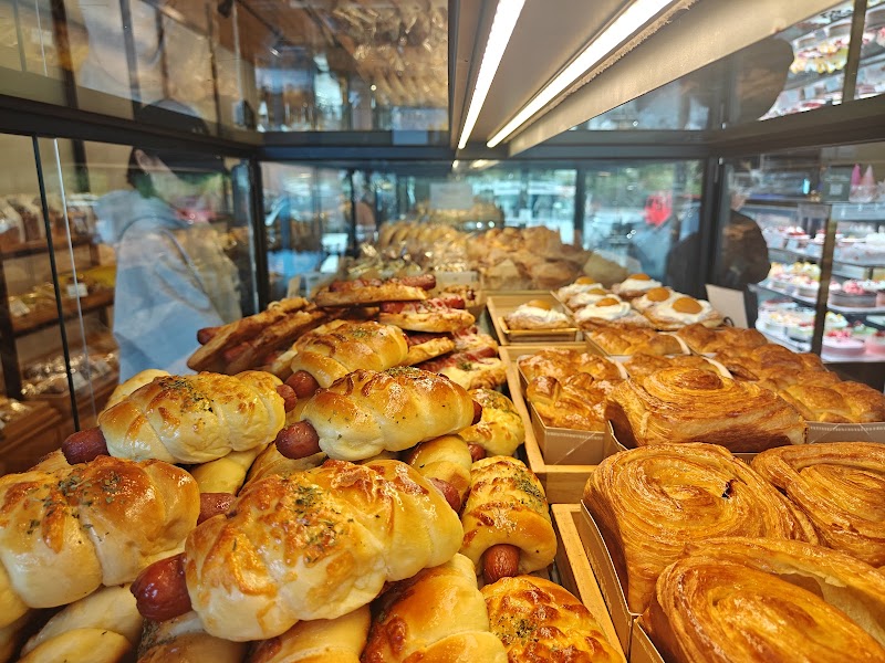 Tous Les Jours Bakery Cafe photo 4