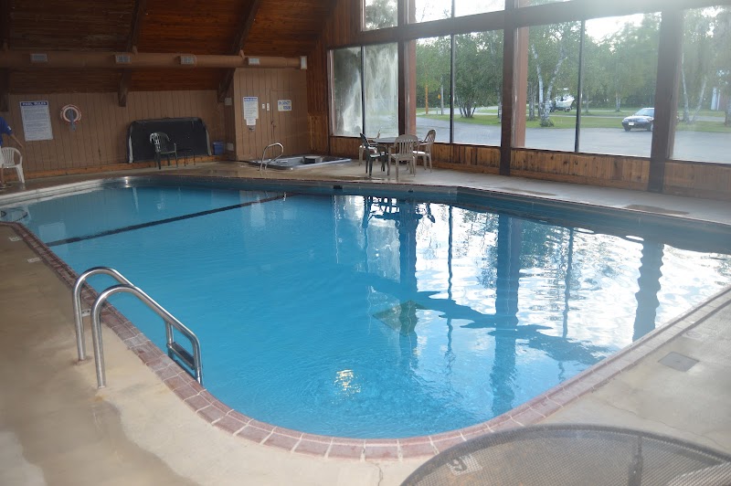 Sportsman's Lodge - Photo 2