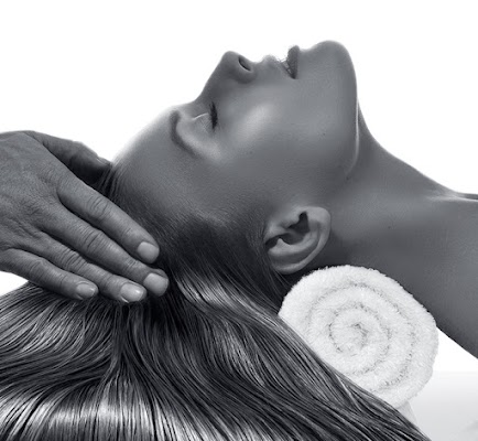 Red Door Hair Studio