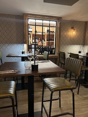 O petit pau restaurant