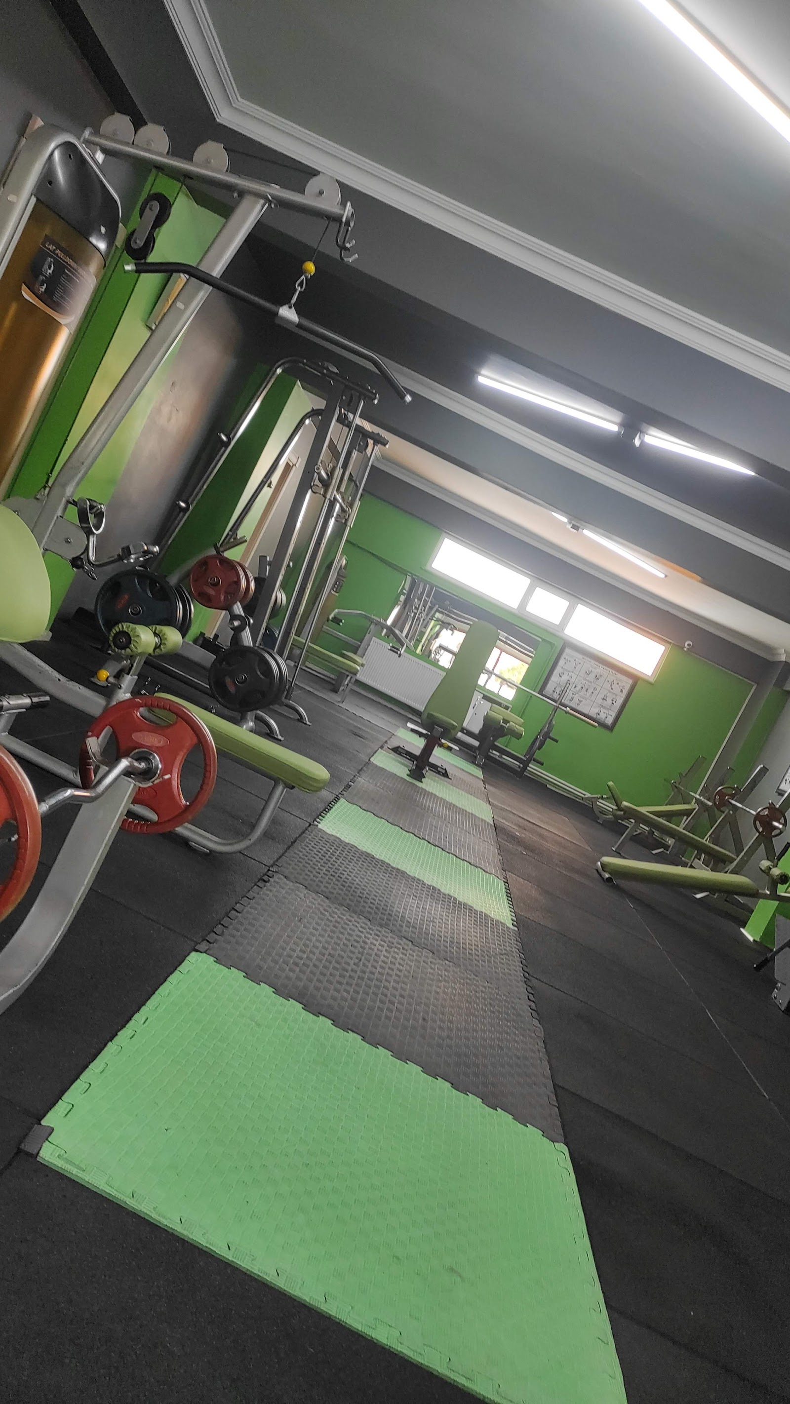 MAXFİT Sönmez Boxing Sport Clup mekanı