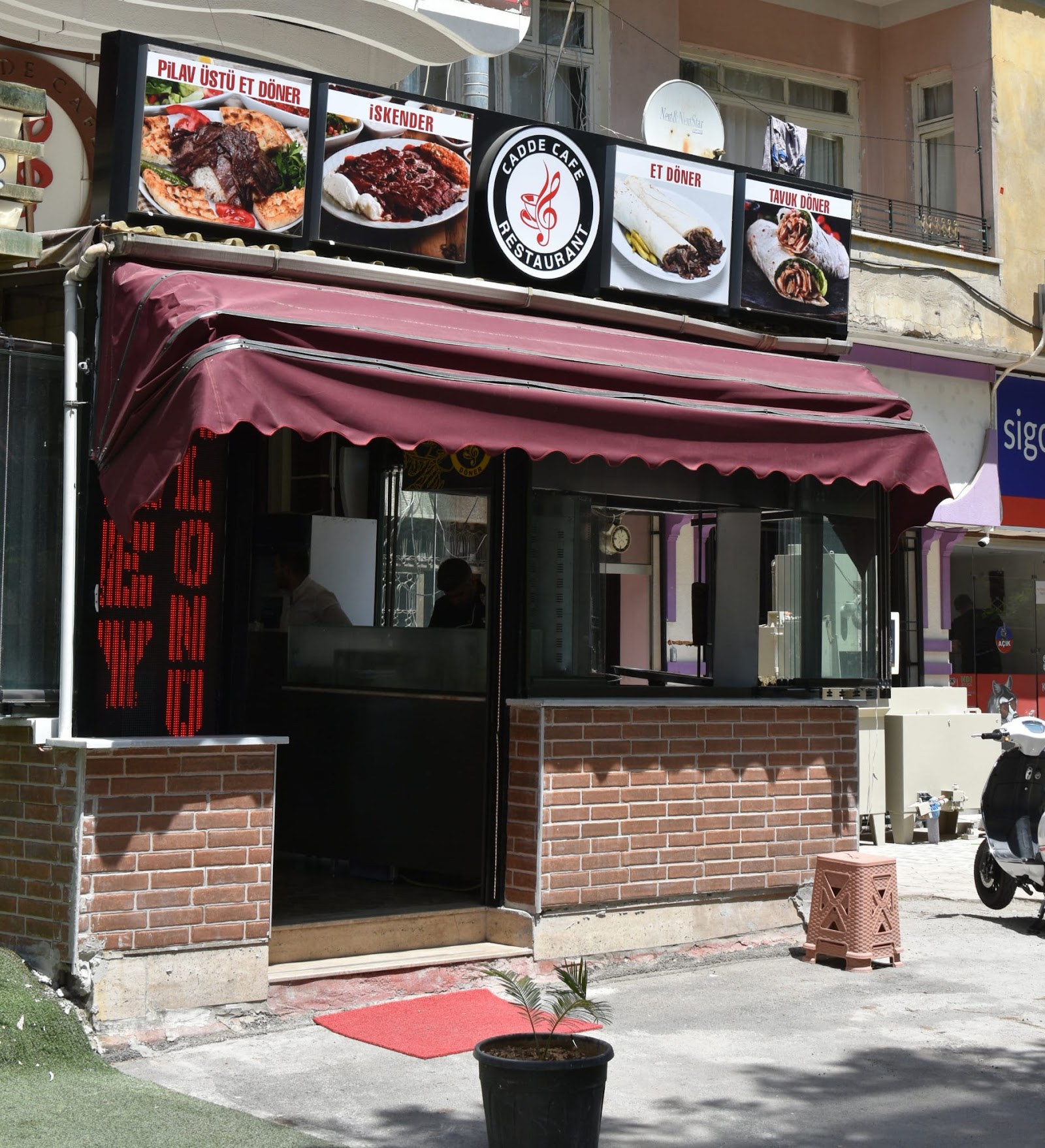 Cadde Cafe Restaurant mekanı