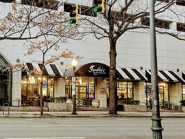 Amélie’s Uptown | French Bakery & Cafe
