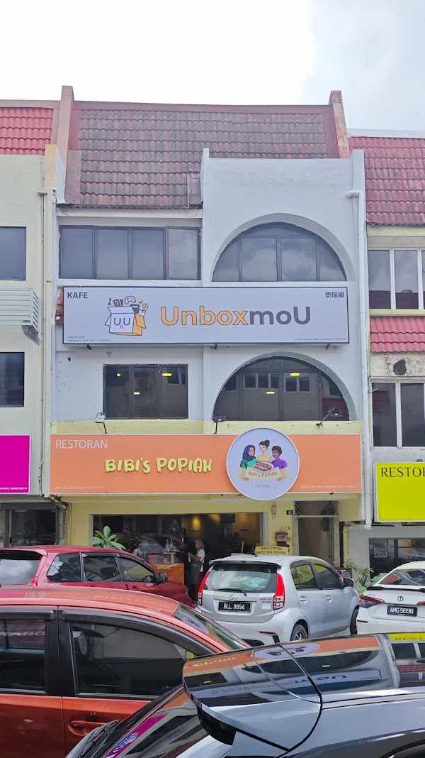 Boardgame Cafe - Photo 1