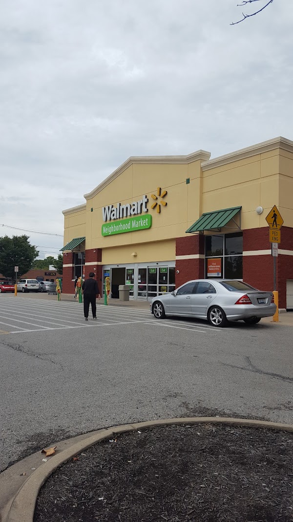 WALMART #5297 exterior