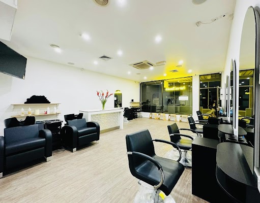 Hair On Berwick photo 3