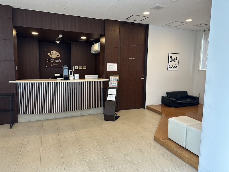 ひろこレディースクリニックの外観