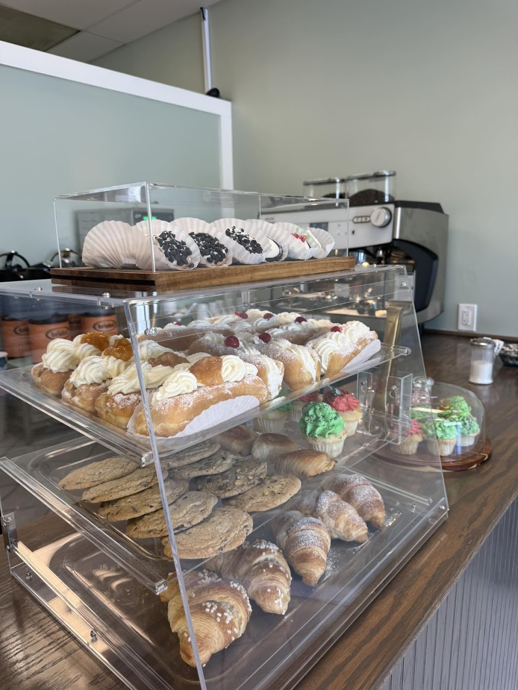 La Dolce Vita Cafe