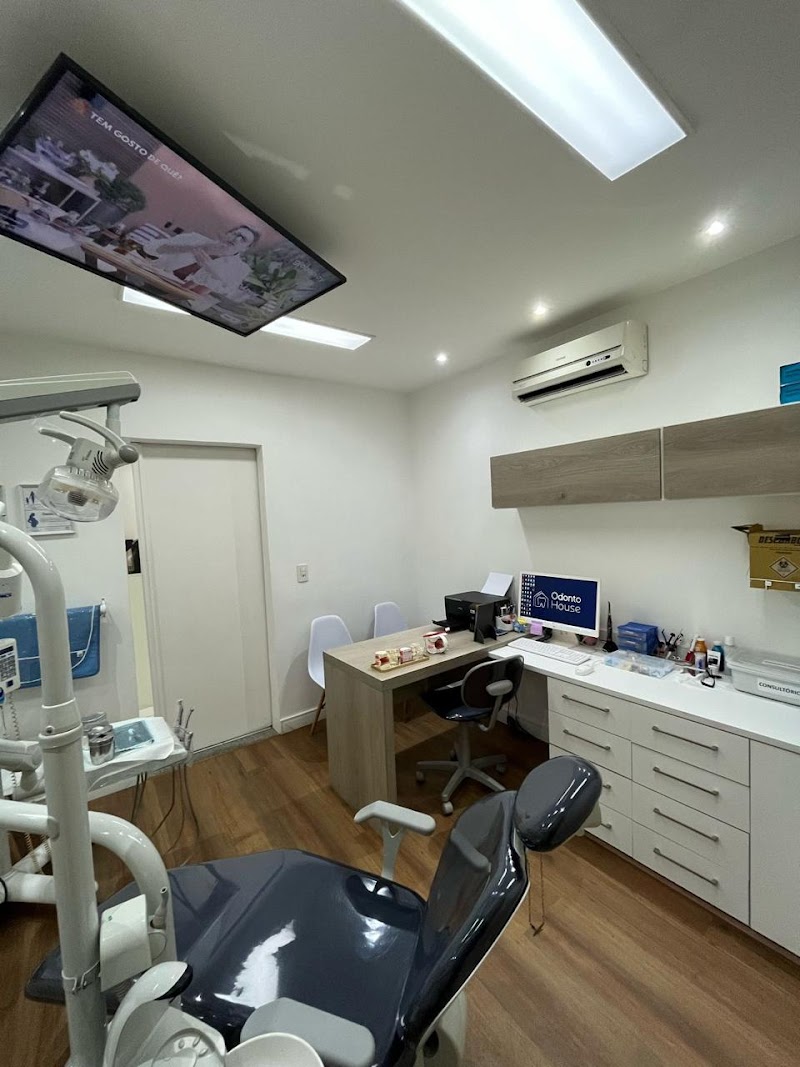 Clínica Odontológica Odonto House