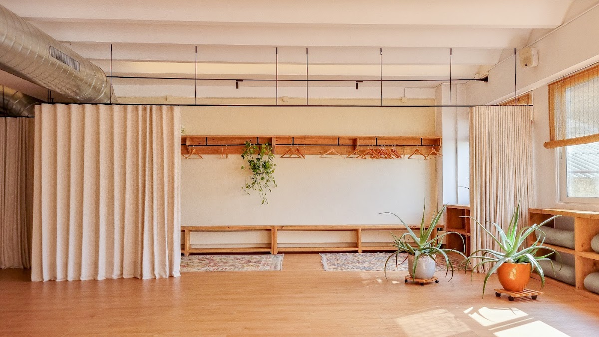 Mandiram Escuela de Yoga Poblenou — 4