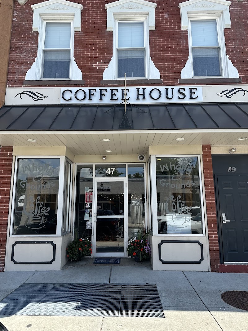 Wholly Grounds Coffeehouse photo 4