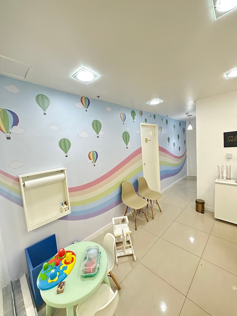 Dra Lara Laís Monezi - foto 5