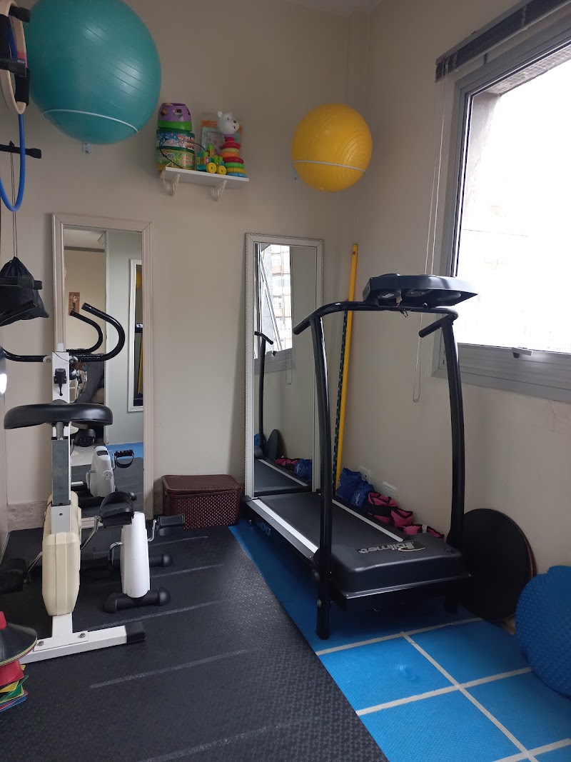 Foto de Fisio-Centro - Clínica de Fisioterapia, RPG , Acupuntura, Massoterapia e Estética Funcional.