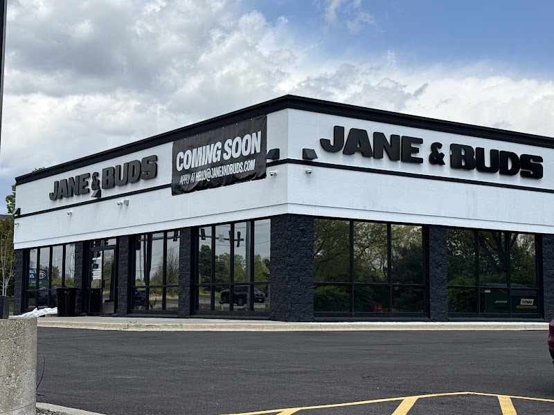 Video tour of Jane & Buds - Elgin retail environment
